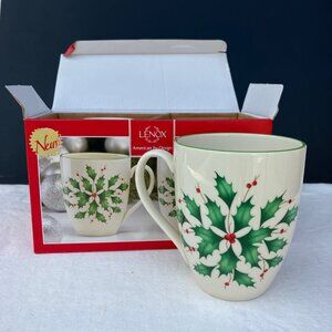 NIB Lenox Holiday Holly Mugs - Set of 2